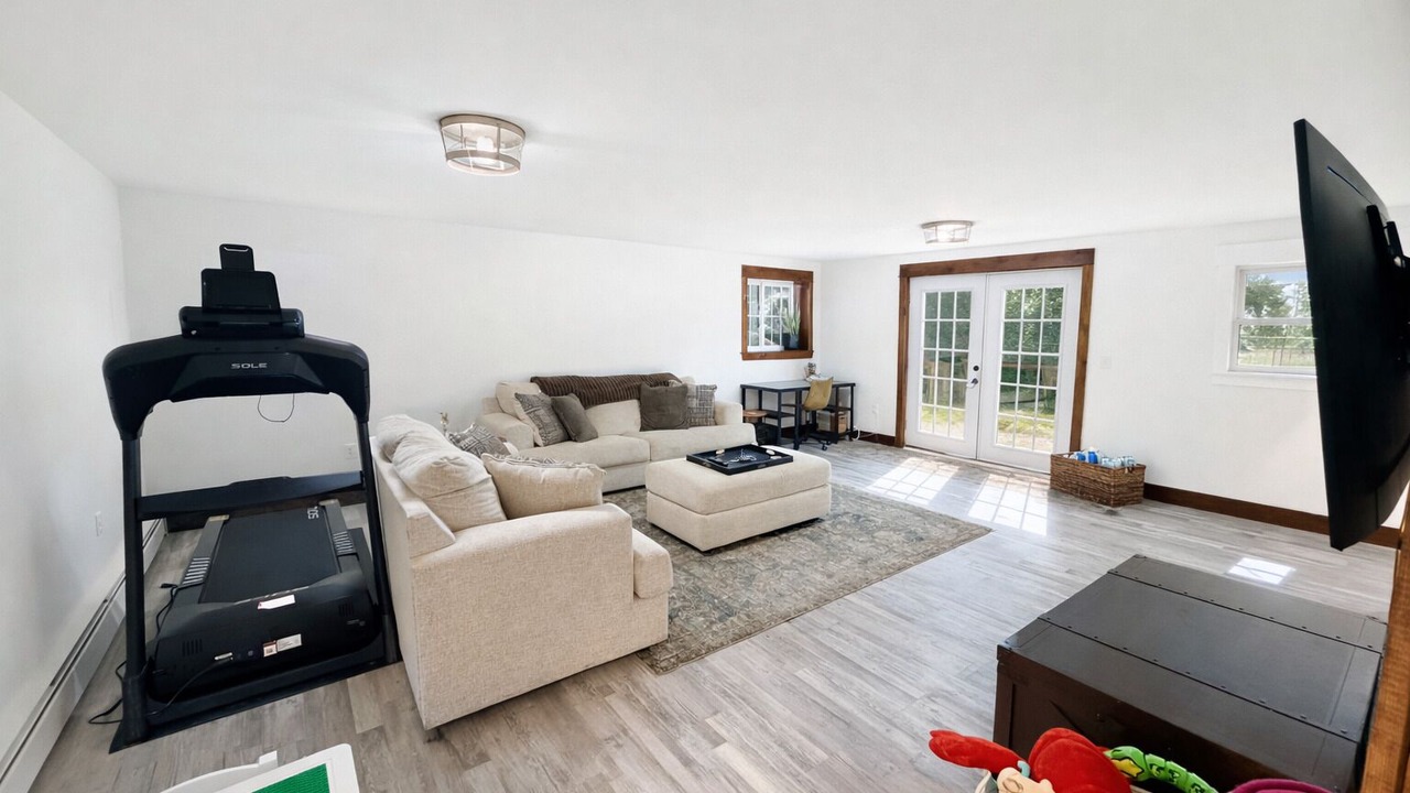 Photo of Livingroom in Ellsworth
