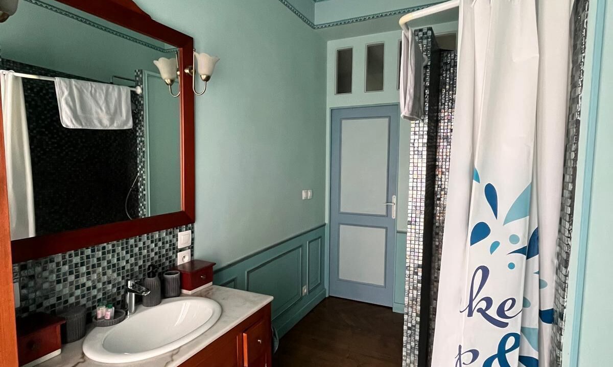 Photo of Bathroom in Saint-Nazaire