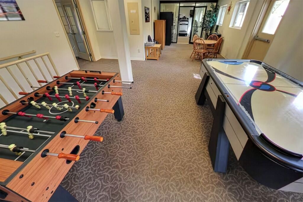 Photo of Bedroom in Summit Cove