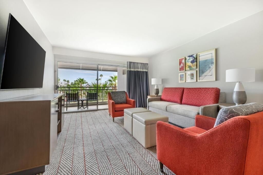 Photo of Livingroom in Canyon Corridor