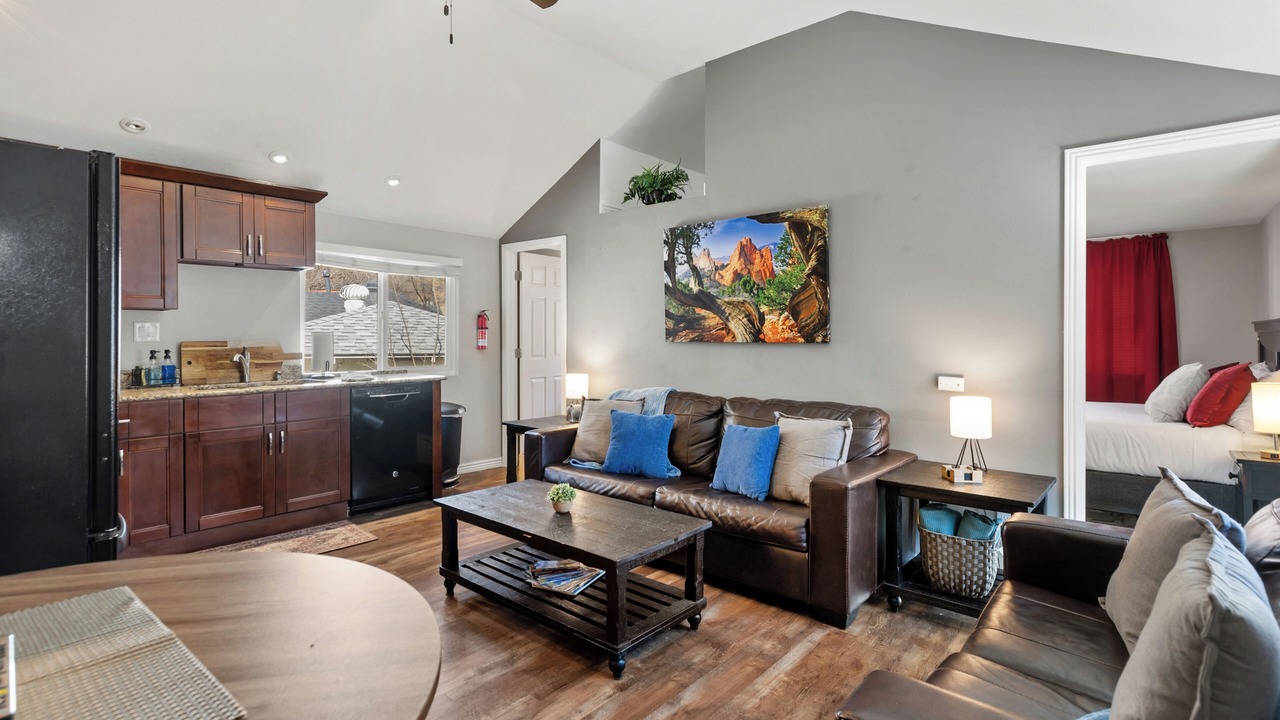 Photo of Livingroom in Manitou Springs Historic District