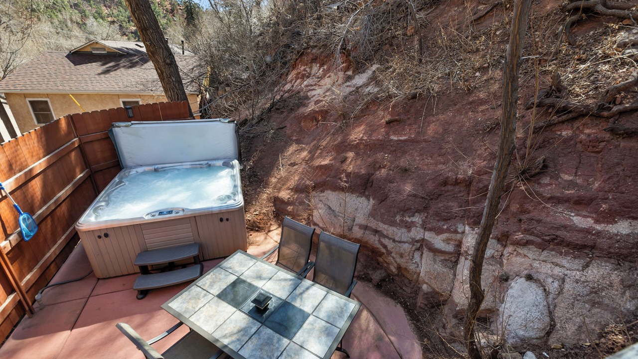 Photo of Outdoor in Manitou Springs Historic District