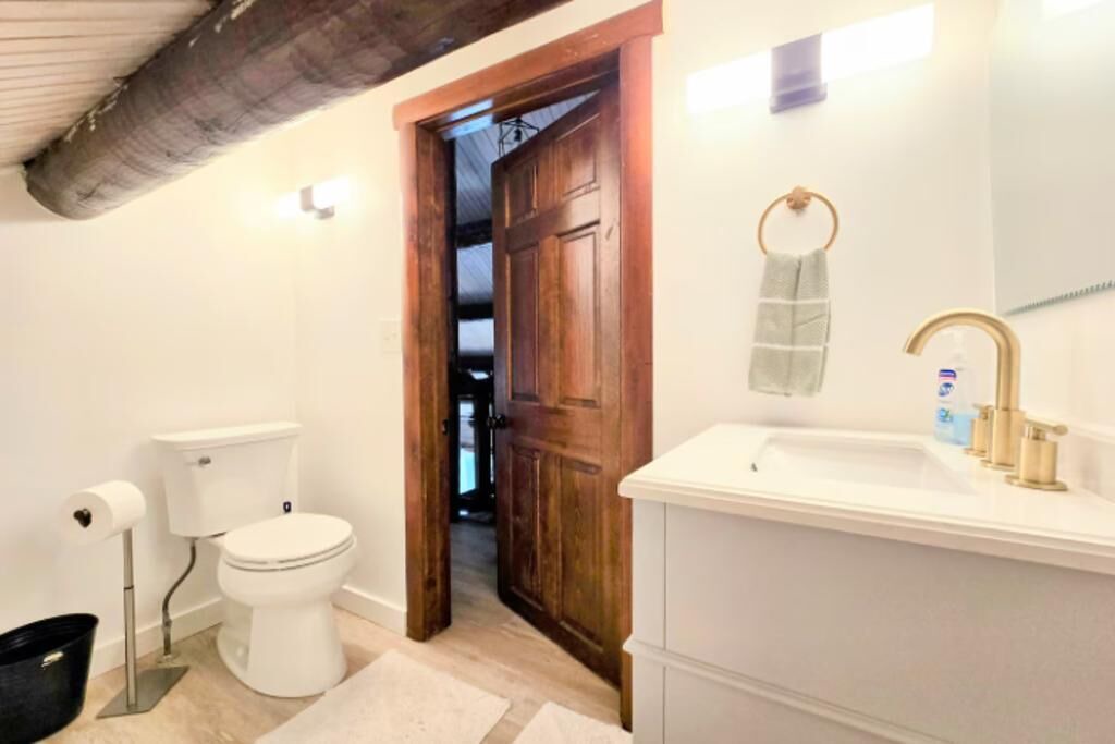 Photo of Bathroom in Snow Hill