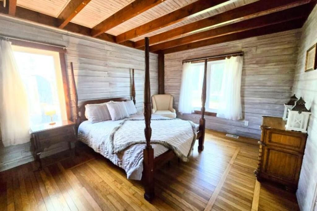 Photo of Bedroom in Snow Hill