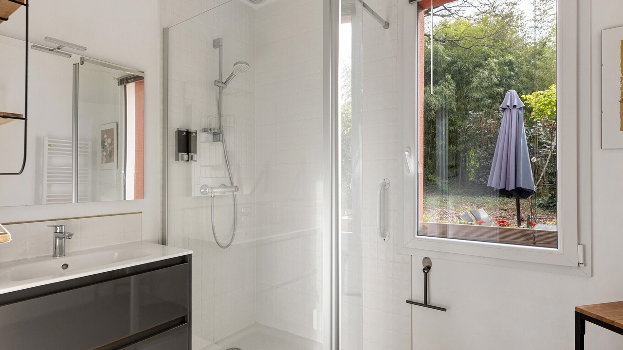 Photo of Bathroom in Avrille