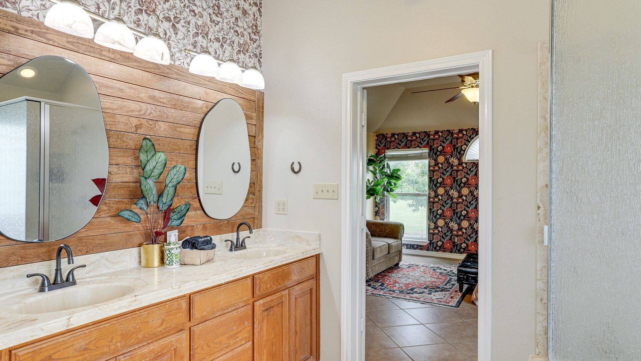 Photo of Bathroom in Crowley
