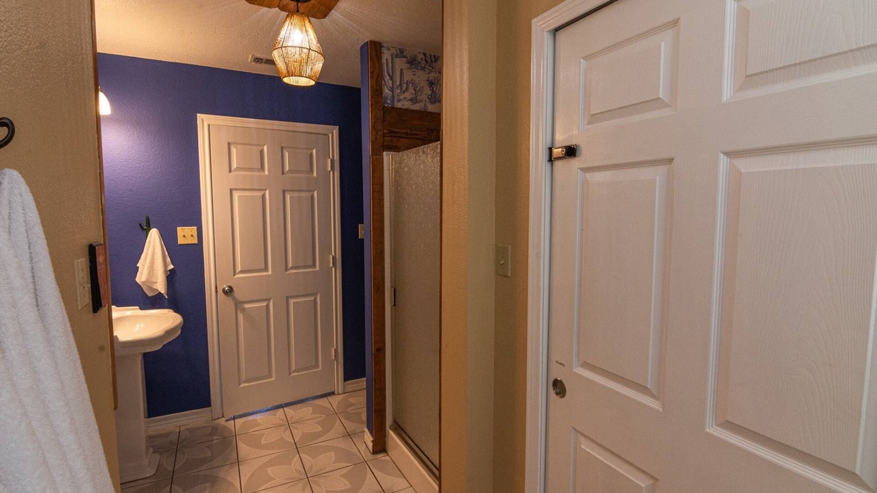 Photo of Bathroom in Crowley