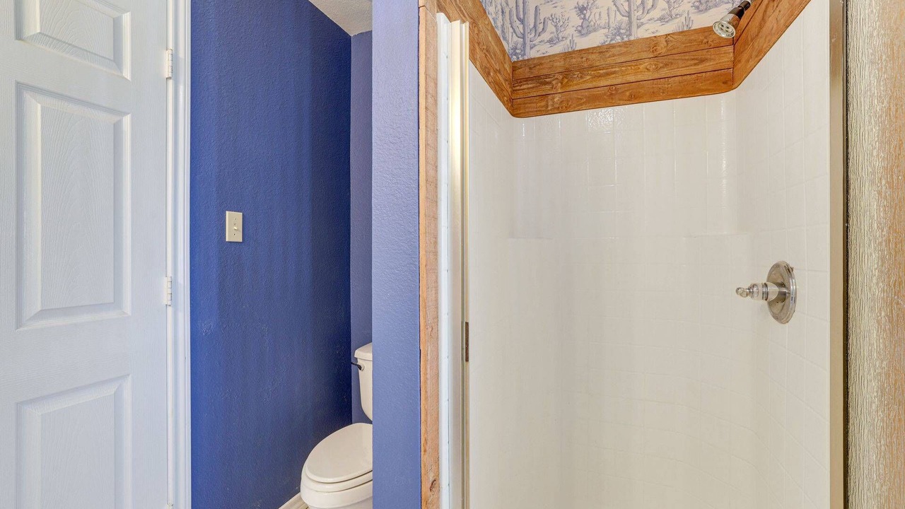 Photo of Bathroom in Crowley
