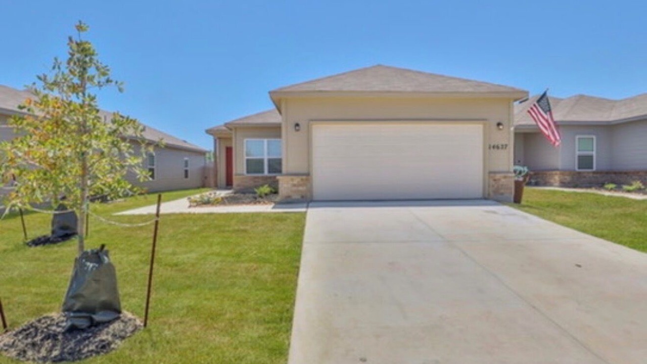 Photo of Outdoor in Elmendorf
