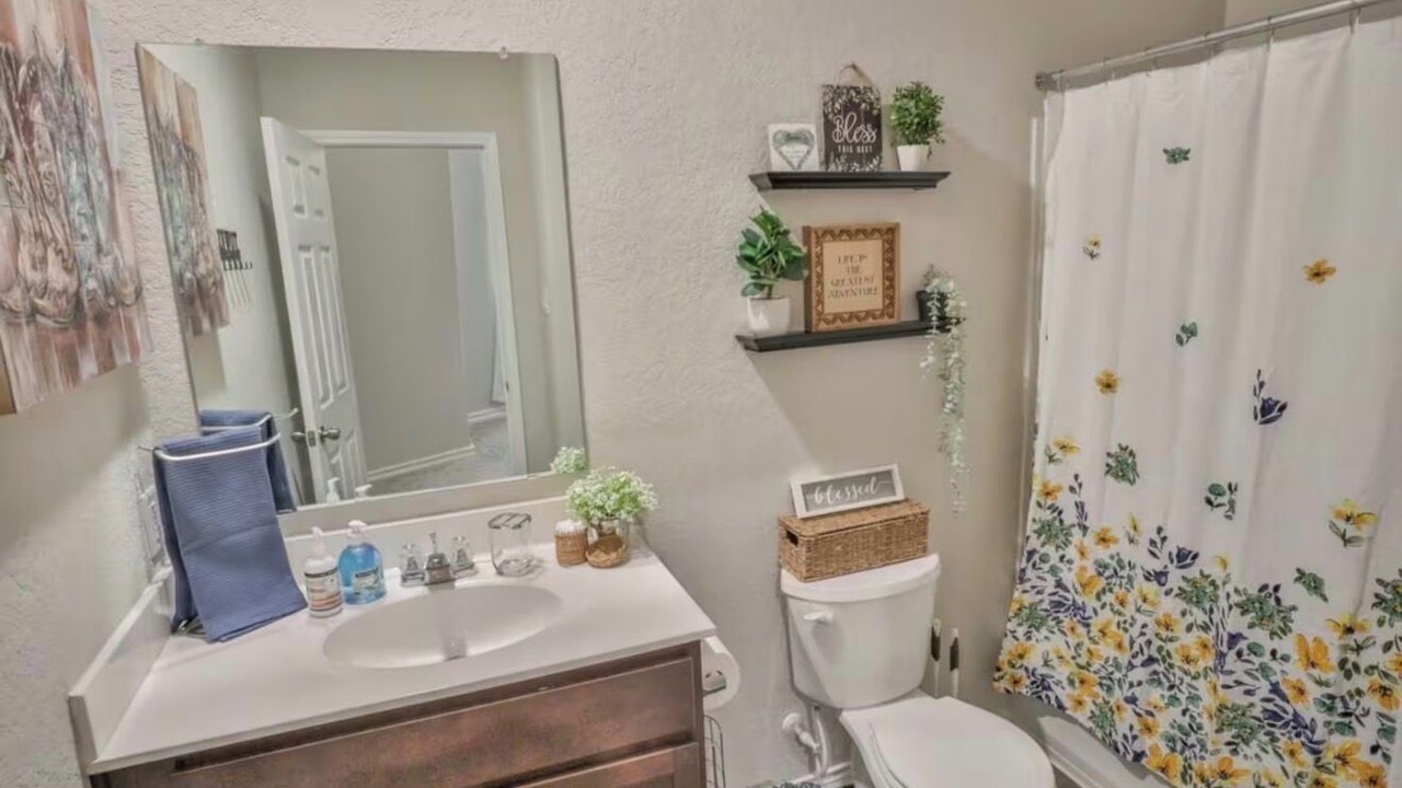 Photo of Bathroom in Elmendorf
