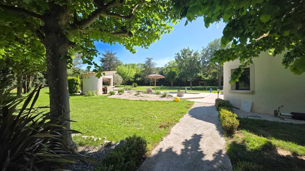 Photo of Outdoor in Cabries