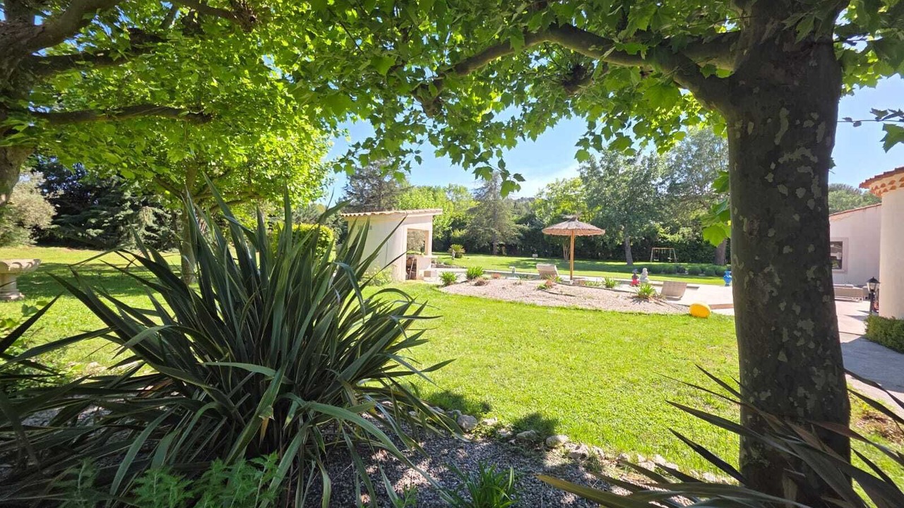 Photo of Outdoor in Cabries