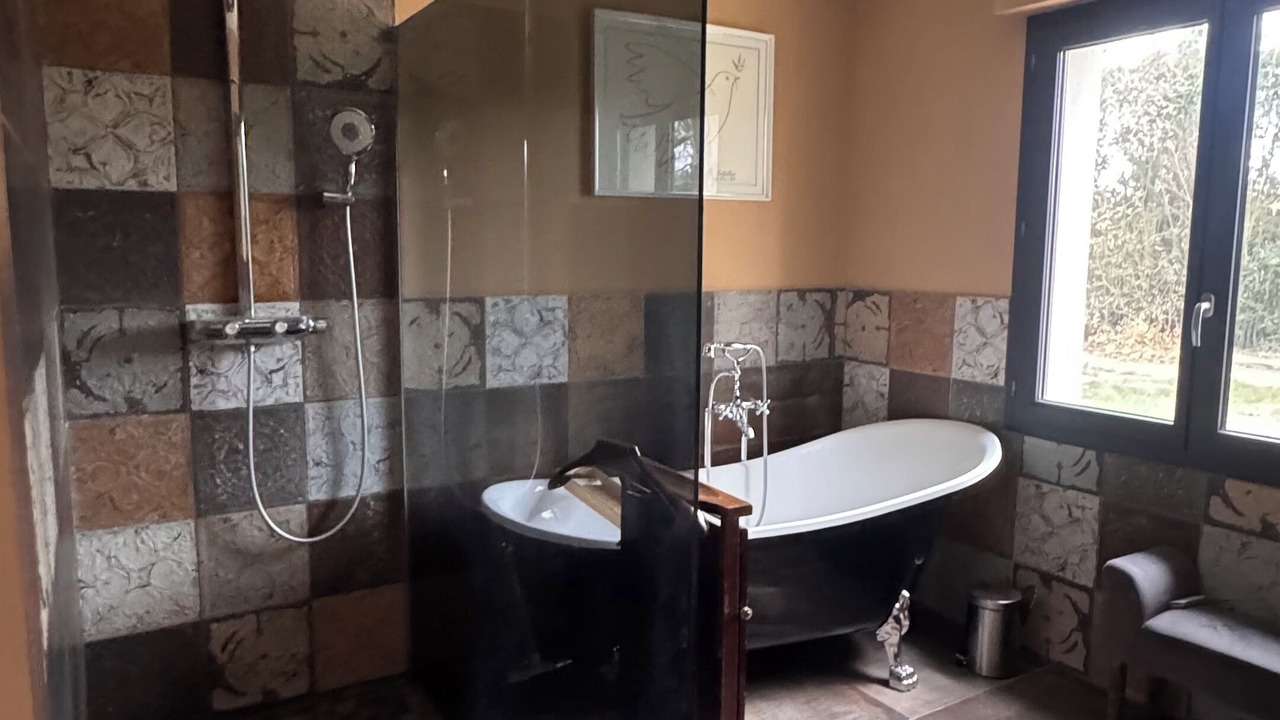Photo of Bathroom in Cabries