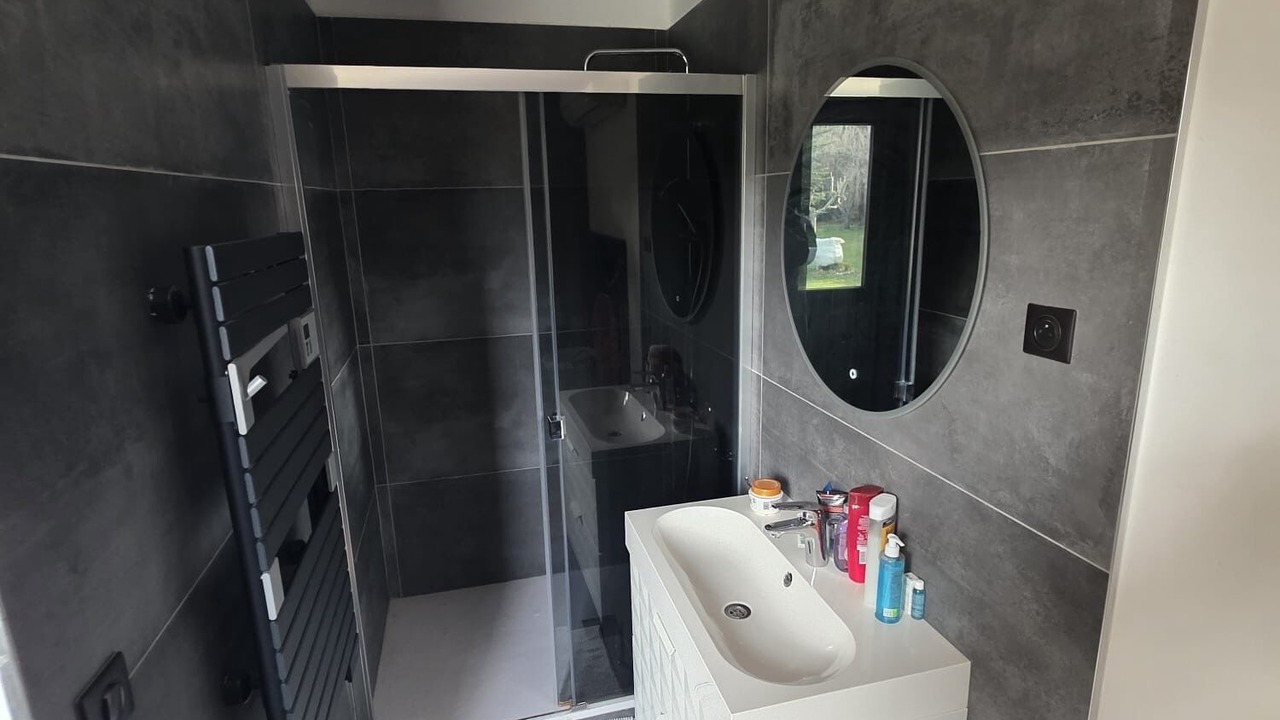Photo of Bathroom in Cabries