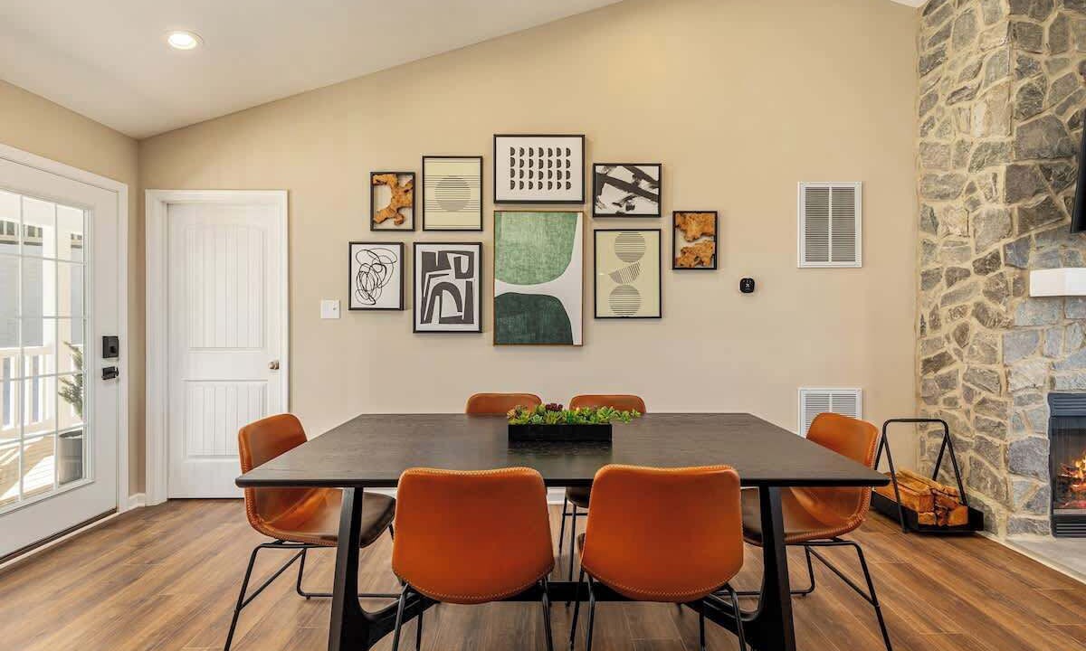 Photo of Livingroom in Front Royal