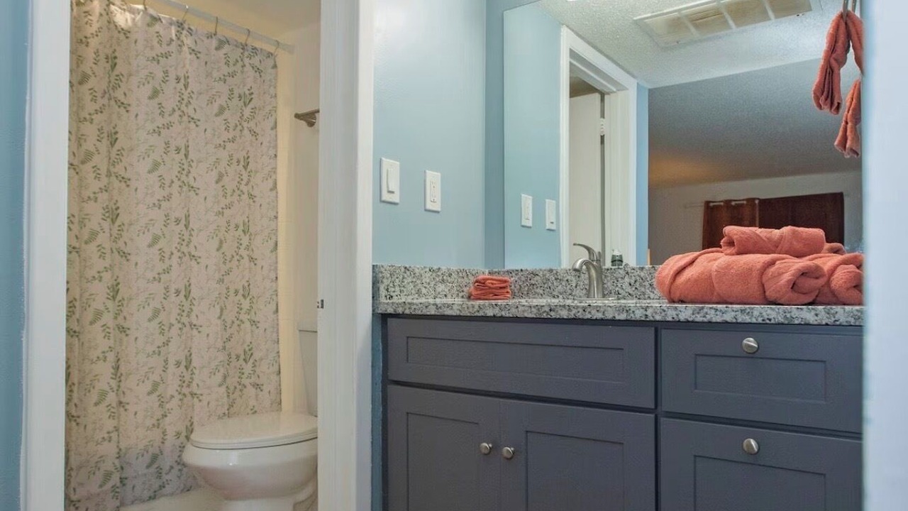 Photo of Bathroom in Sheffield Park
