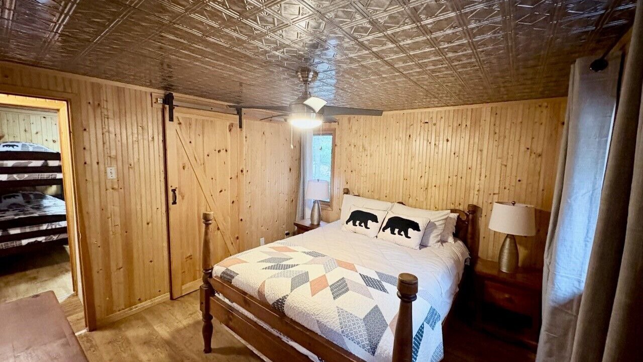 Photo of Bedroom in Tay Valley