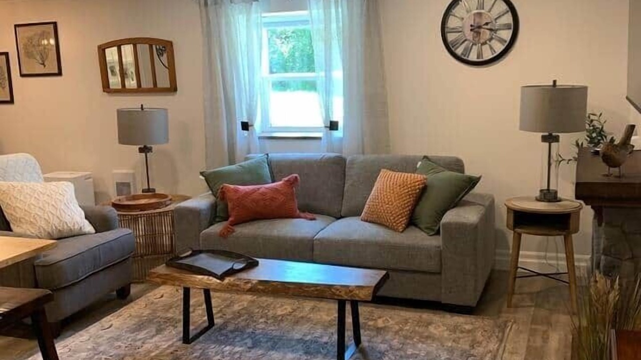 Photo of Livingroom in Trinity