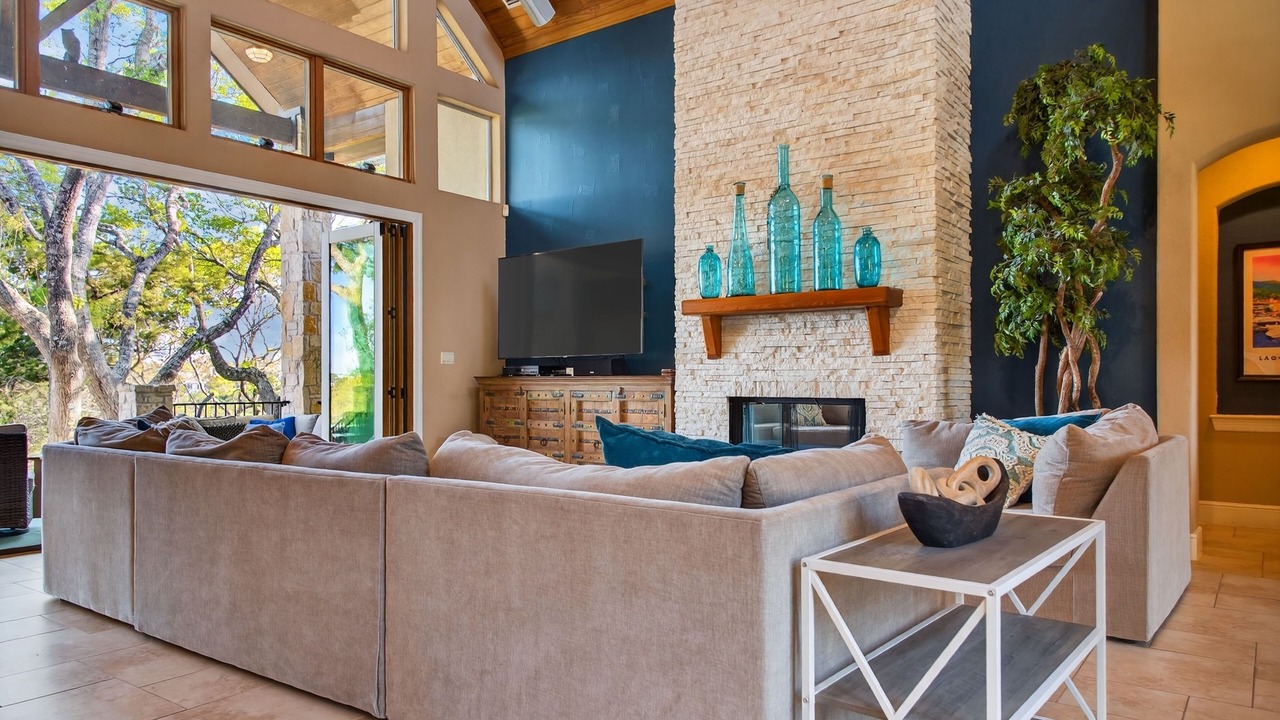 Photo of Livingroom in Leander