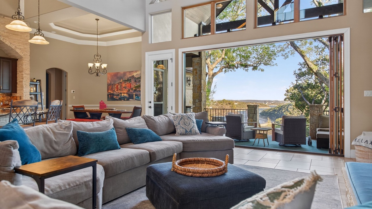 Photo of Livingroom in Leander