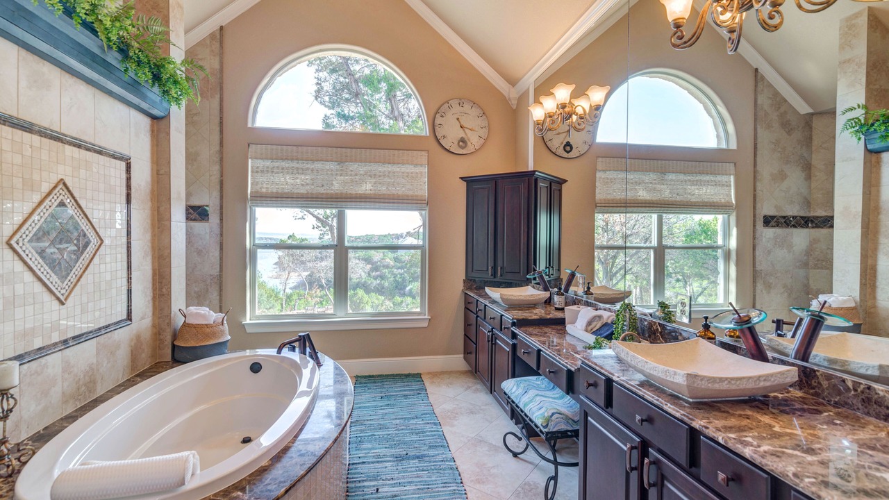 Photo of Bathroom in Leander