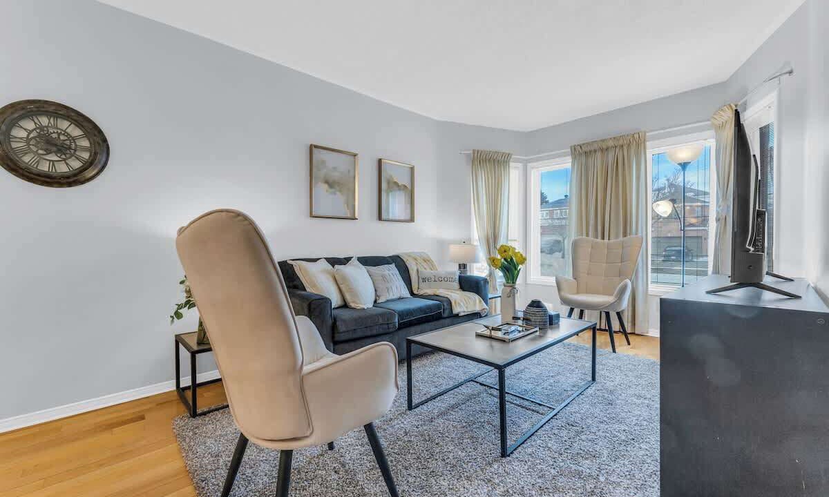 Photo of Bedroom in Richmond Hill