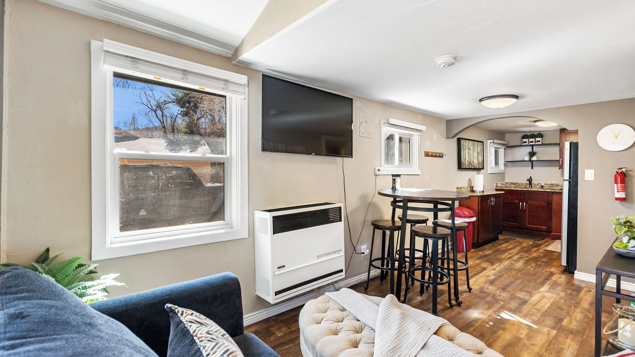 Photo of Livingroom in Manitou Springs