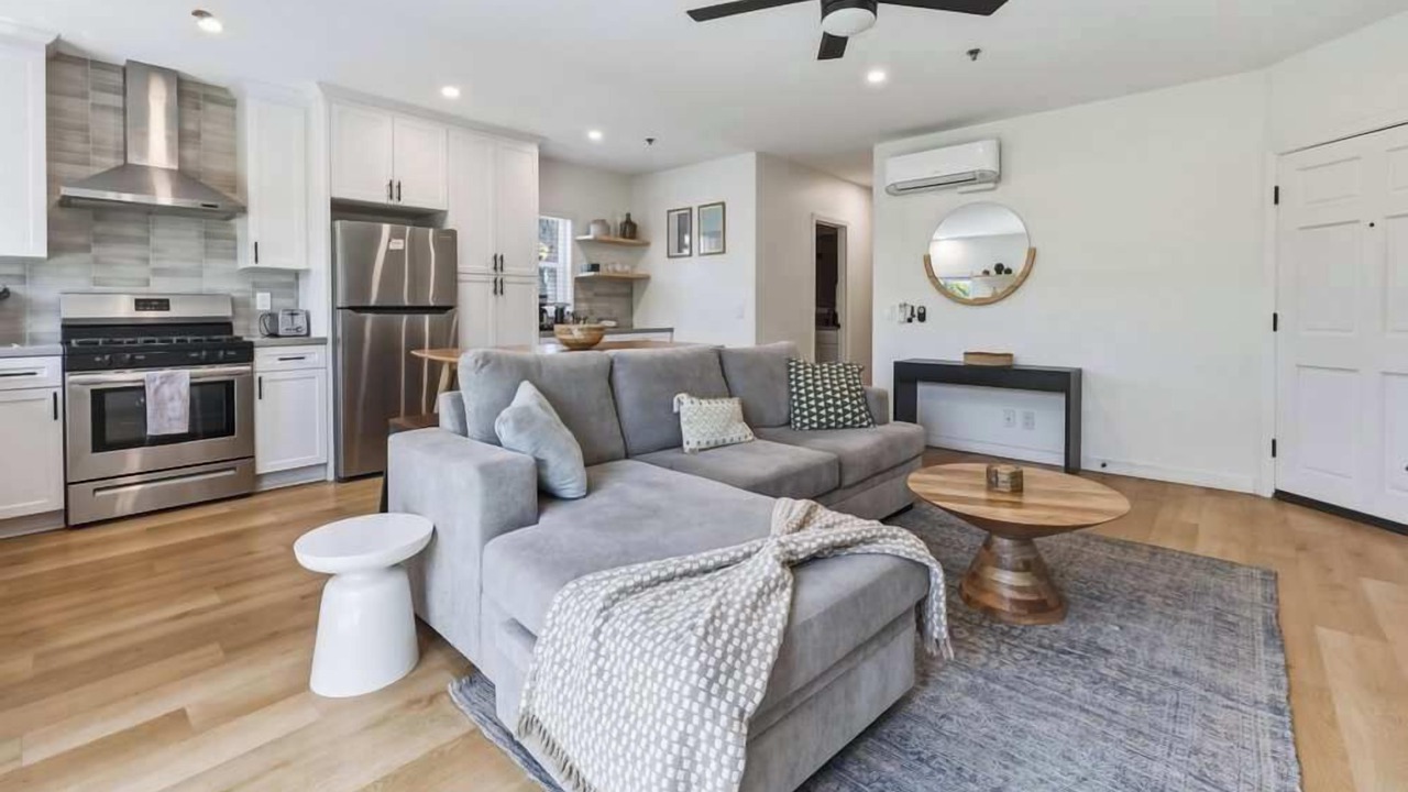 Photo of Livingroom in Olde Solana Beach