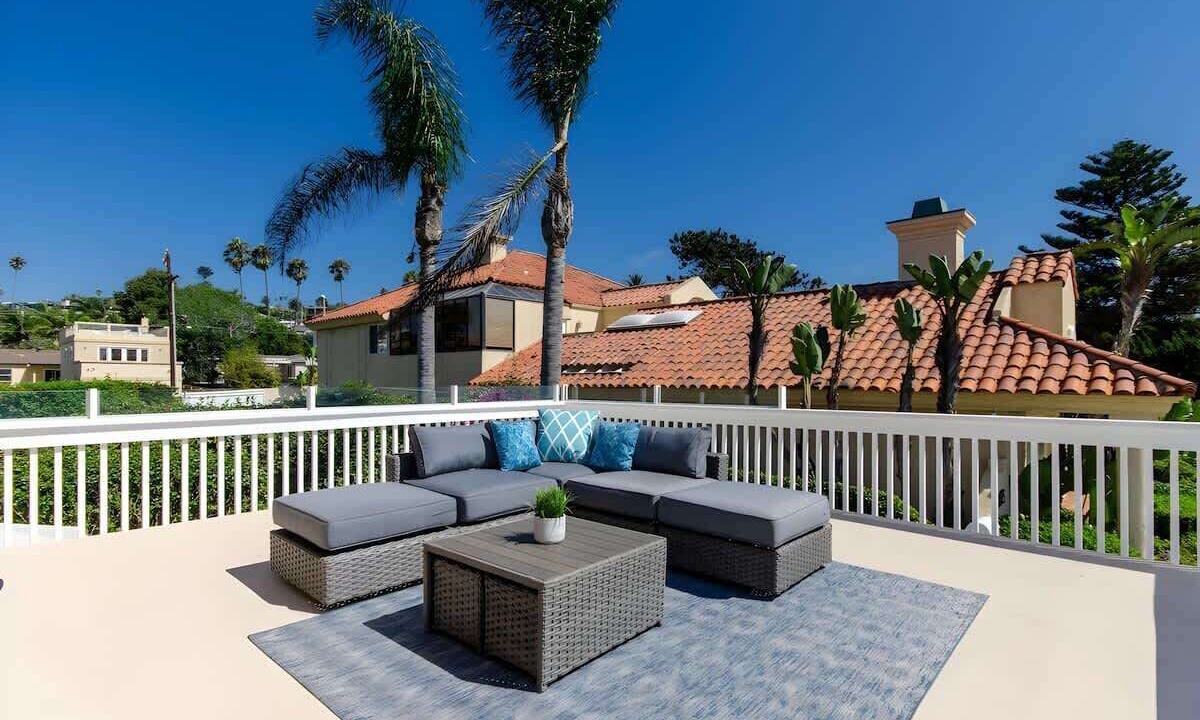 Photo of Patio Balcony in Sunset Cliffs