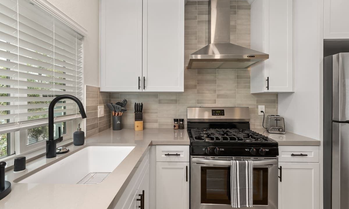 Photo of Kitchen in Olde Solana Beach