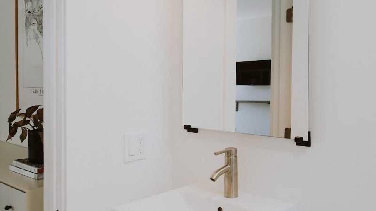 Photo of Bathroom in Olde Solana Beach