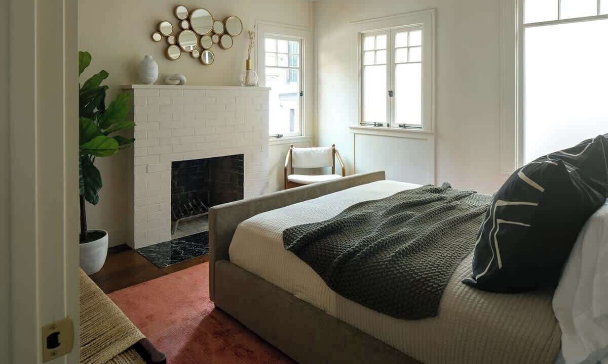 Photo of Bedroom in Village of La Jolla