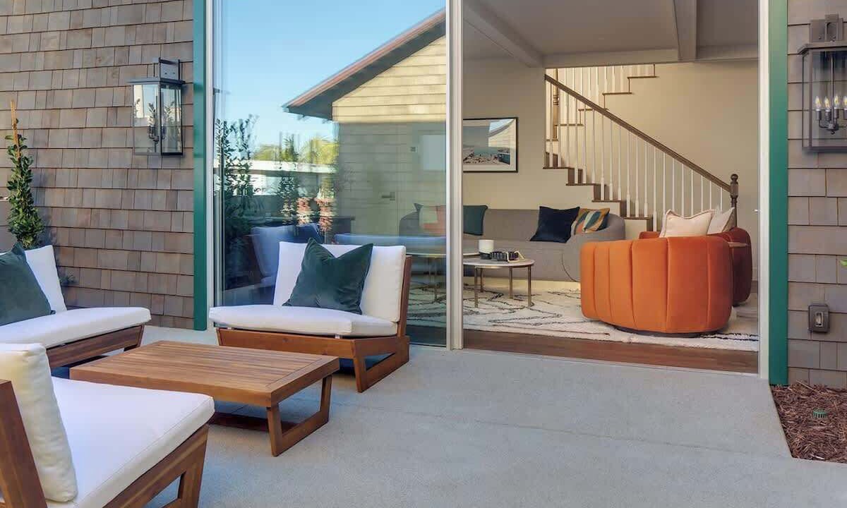 Photo of Livingroom in Village of La Jolla