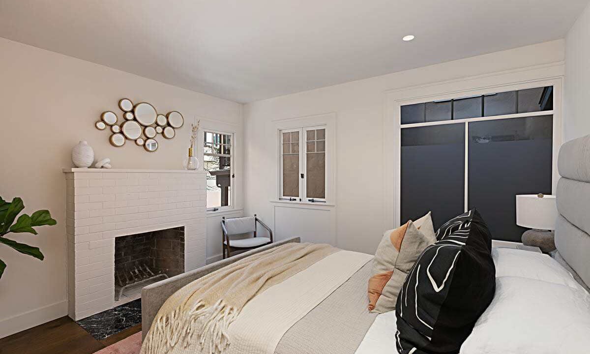 Photo of Bedroom in Village of La Jolla