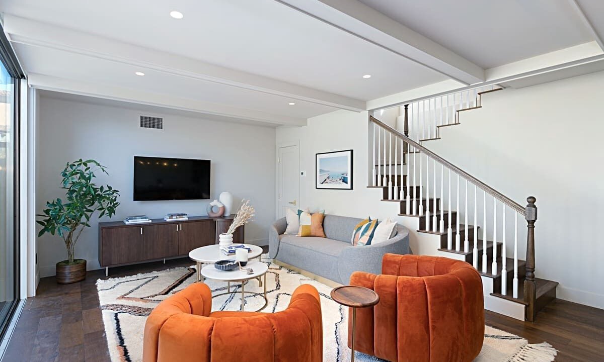 Photo of Livingroom in Village of La Jolla