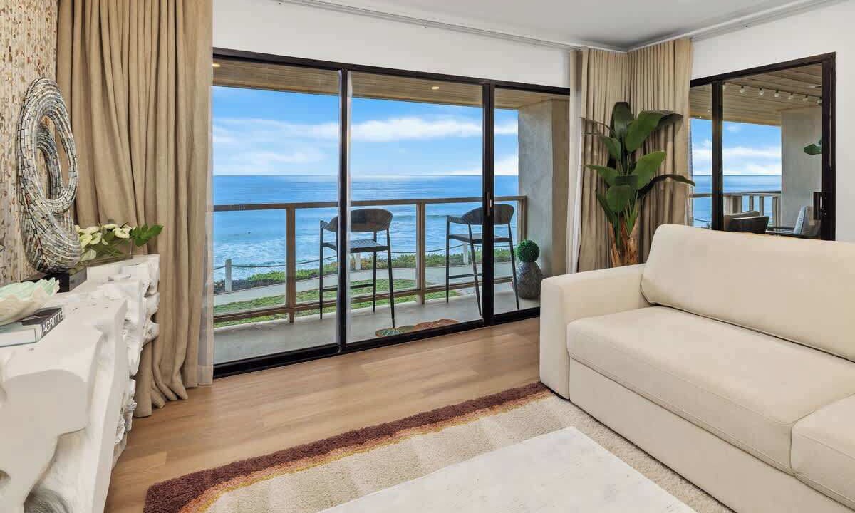 Photo of Livingroom in Solana Beach
