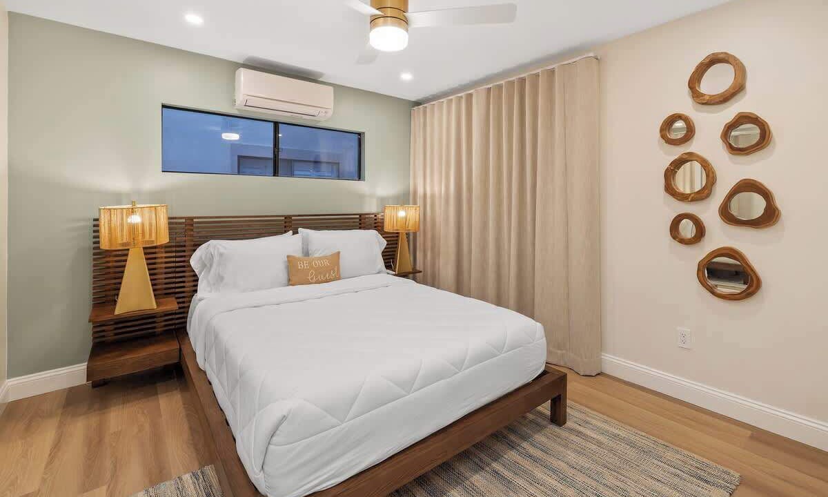 Photo of Bedroom in Solana Beach