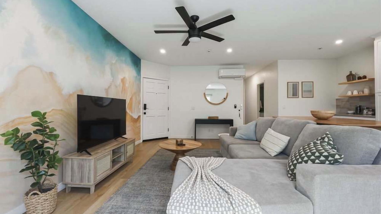 Photo of Livingroom in Olde Solana Beach