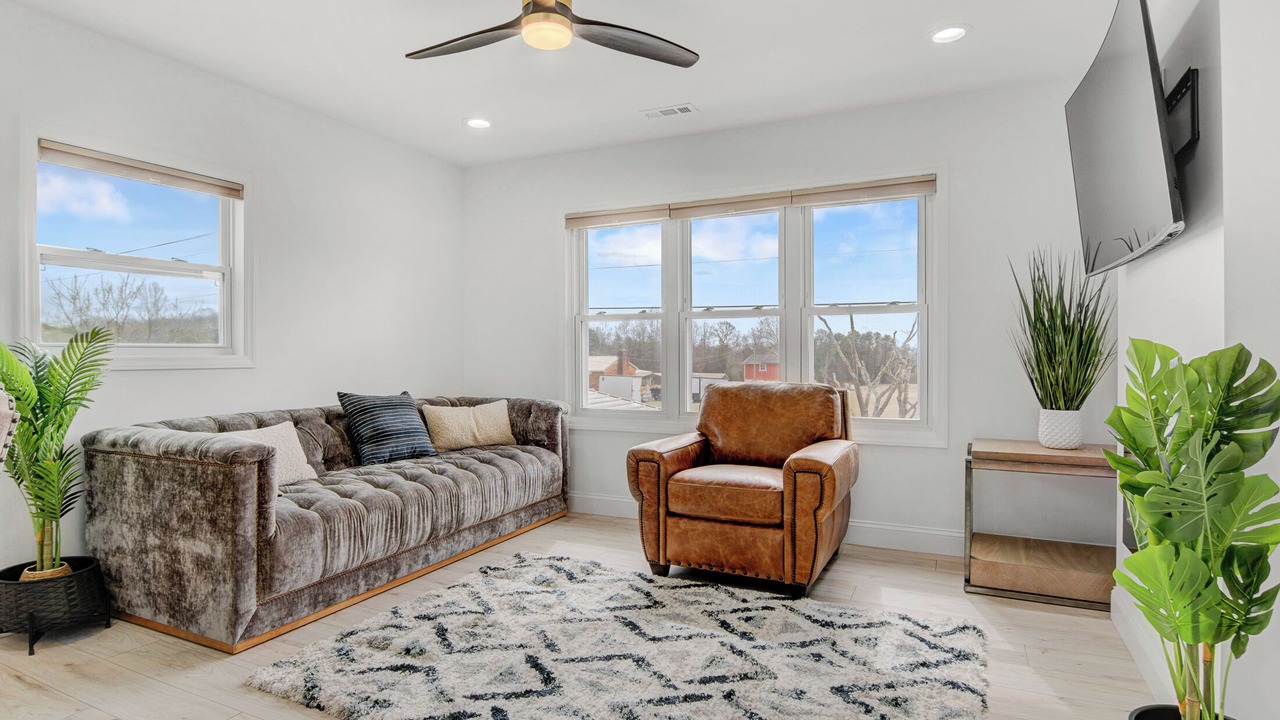 Photo of Livingroom in Newton