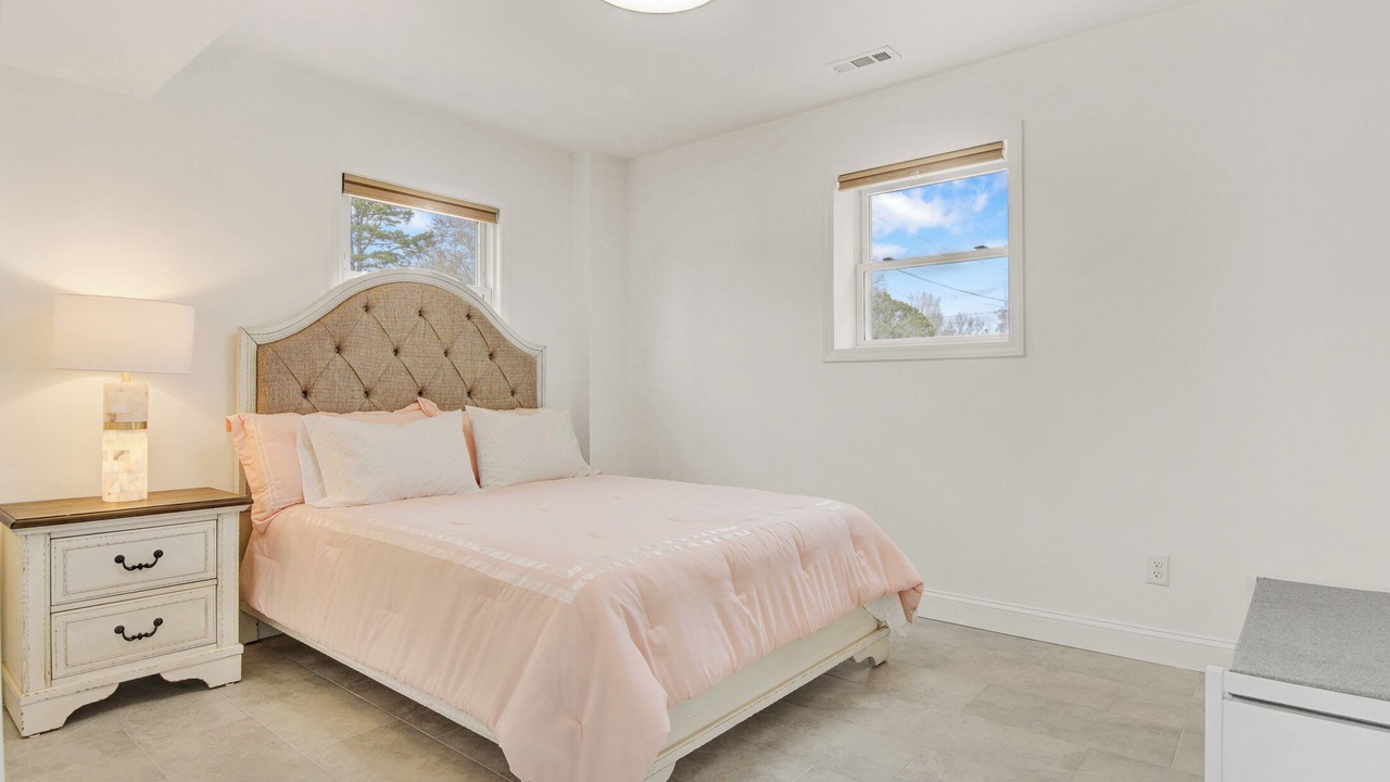 Photo of Bedroom in Newton