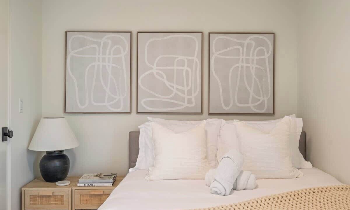 Photo of Bedroom in Bryn Mawr-Skyway