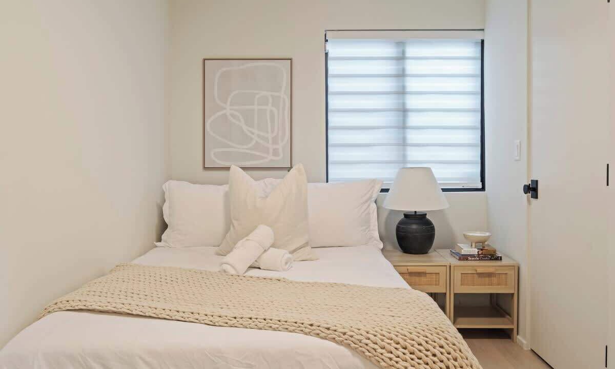 Photo of Bedroom in Bryn Mawr-Skyway