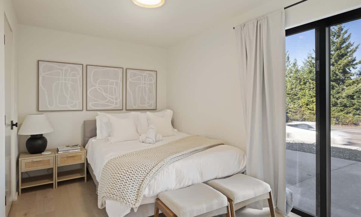 Photo of Bedroom in Bryn Mawr-Skyway