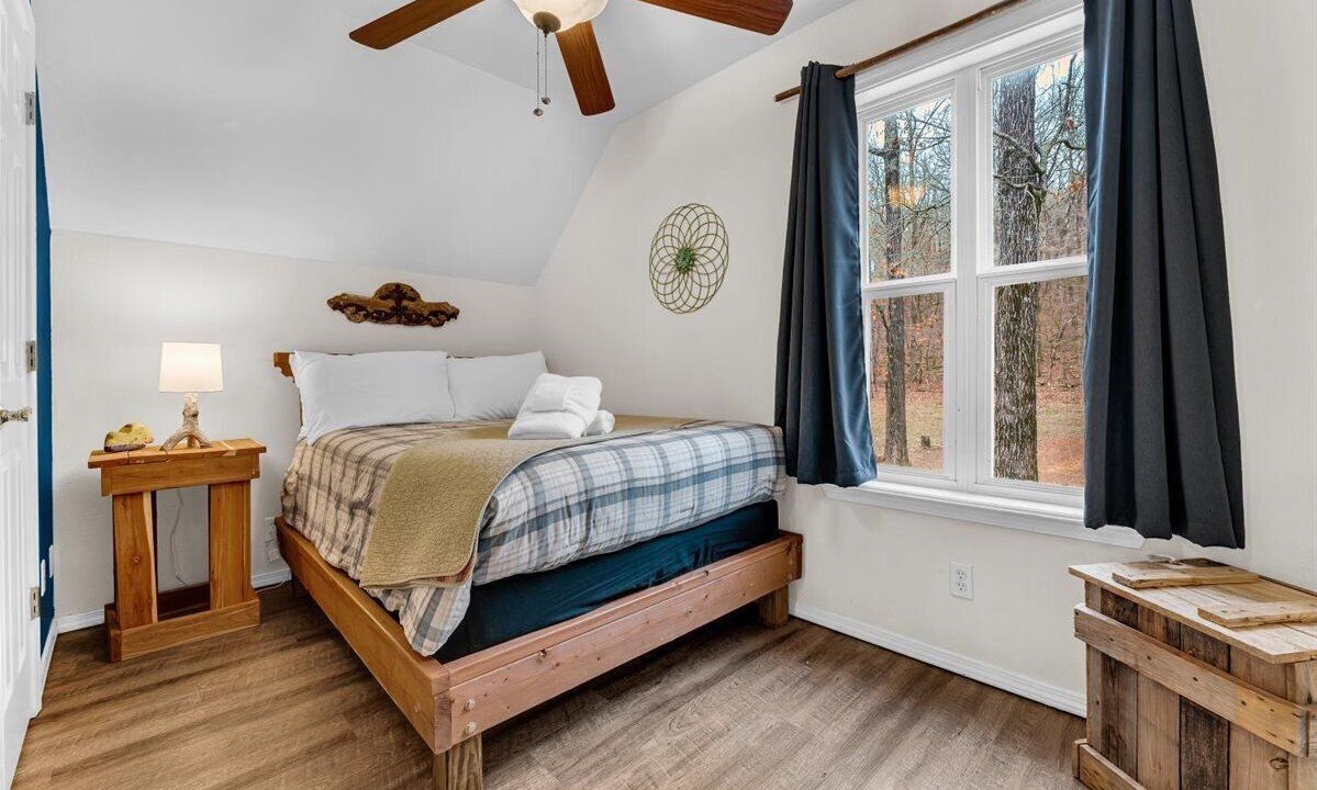 Photo of Bedroom in Ozark