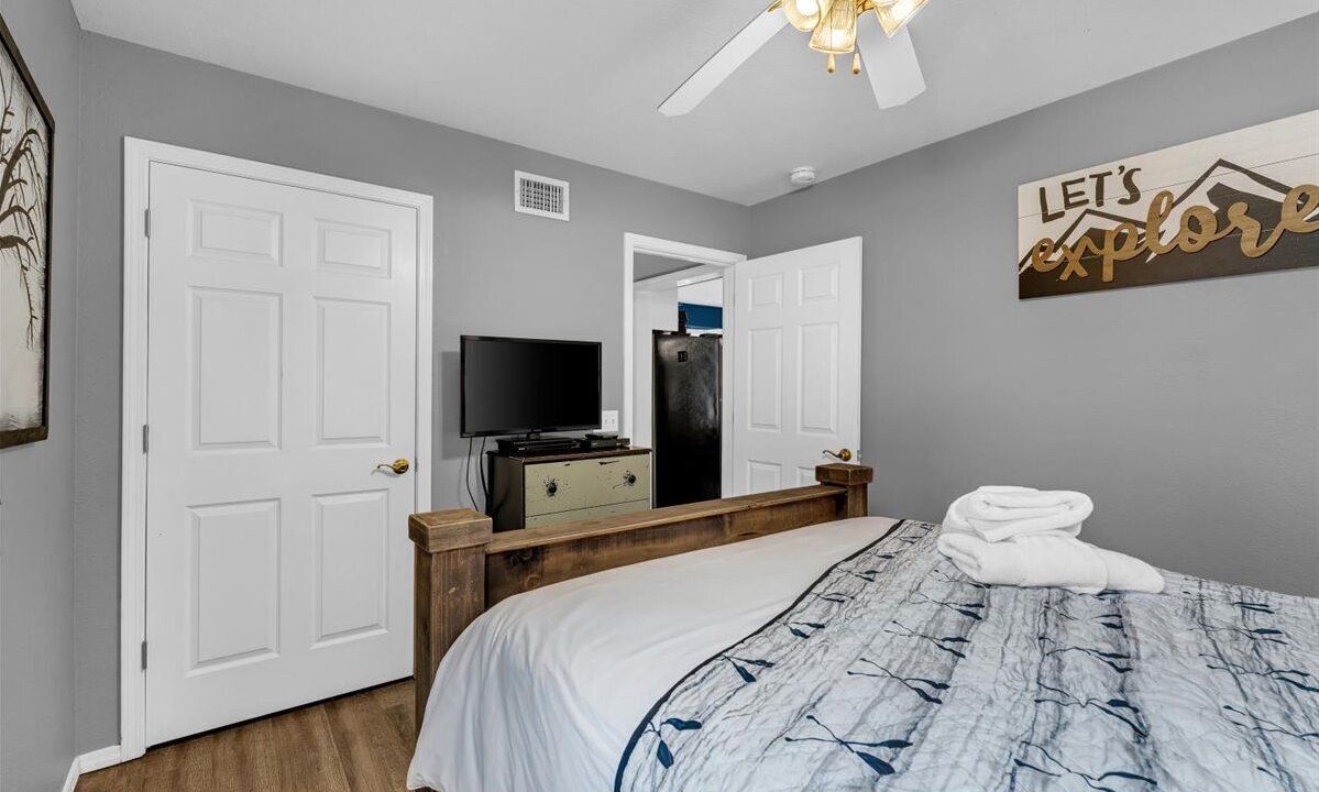 Photo of Bedroom in Ozark