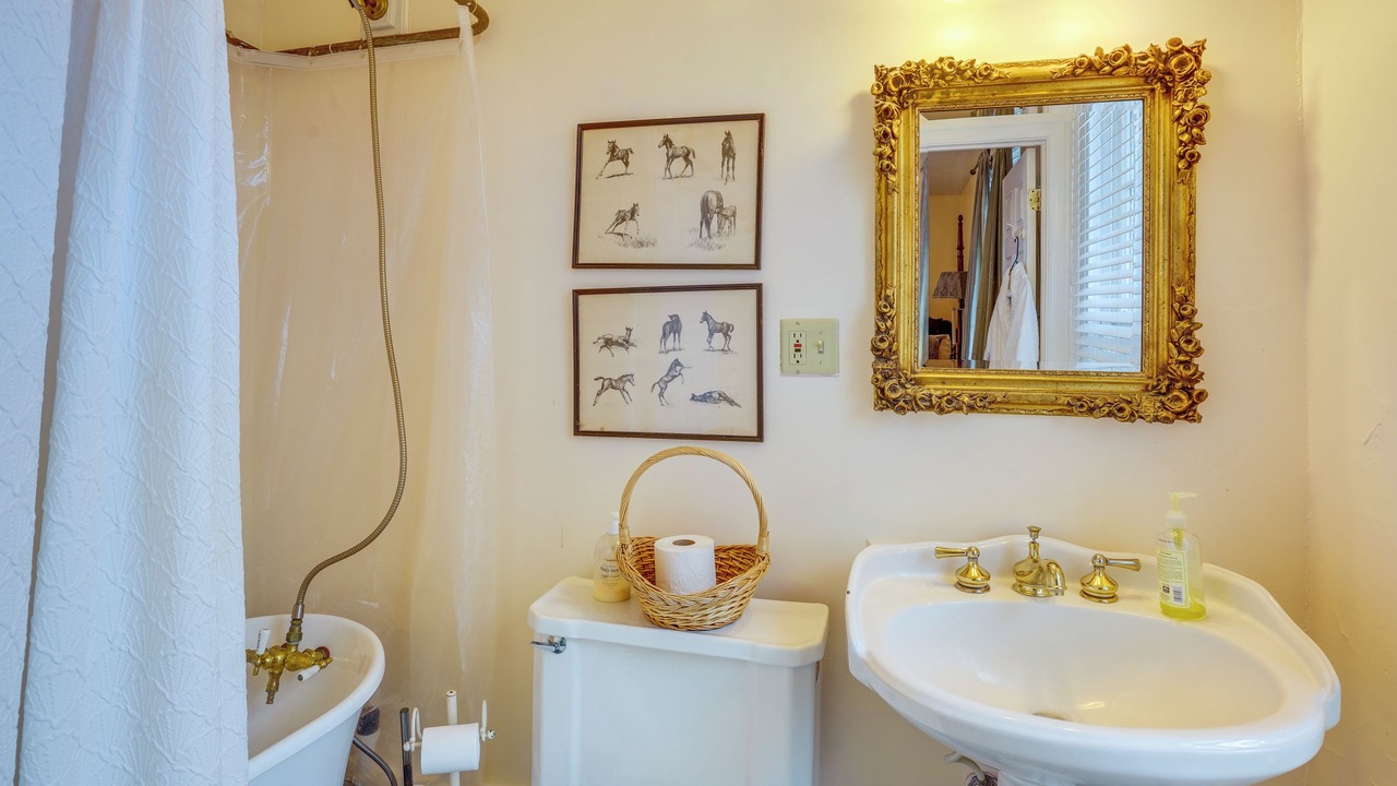 Photo of Bathroom in Clifford