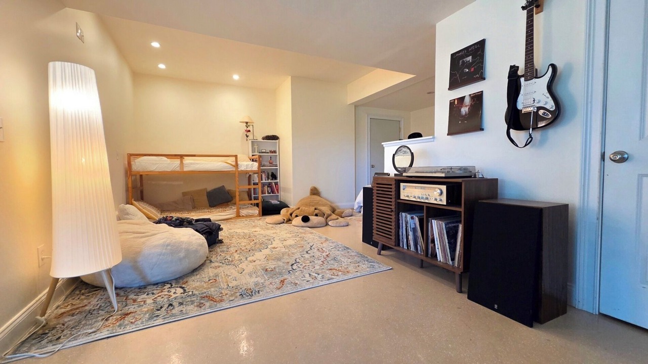 Photo of Bedroom in Brewster