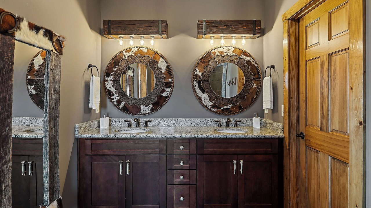 Photo of Bathroom in Smithville