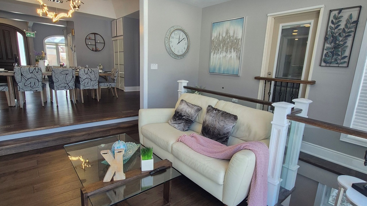 Photo of Livingroom in Niagara Falls