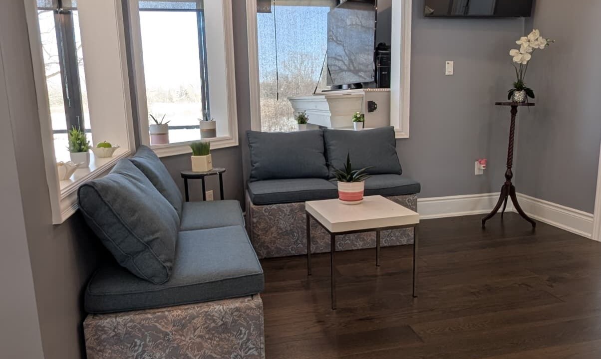 Photo of Livingroom in Niagara Falls